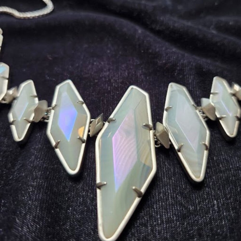 Kendra Scott fabulous necklace